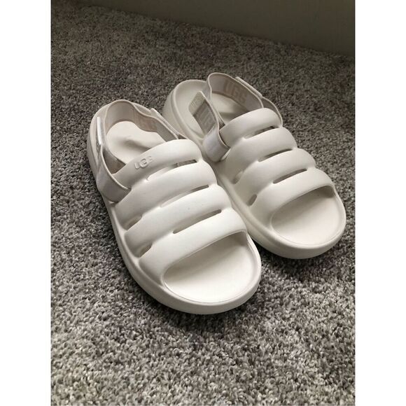 UGG Sport Yeah Women’s size 9 Sandals - Picture 1 of 7